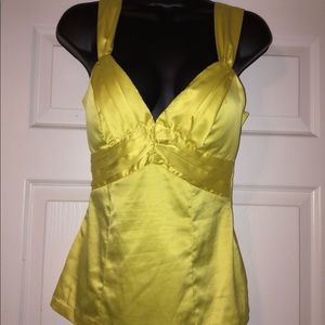 Women’s medium XOXO yellow top